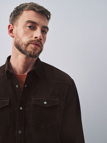 Coupe regular Chemise Next en marron