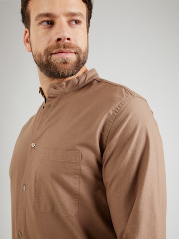 ABOUT YOU x Kevin Trapp Regular fit Button Up Shirt 'Finn' in Brown