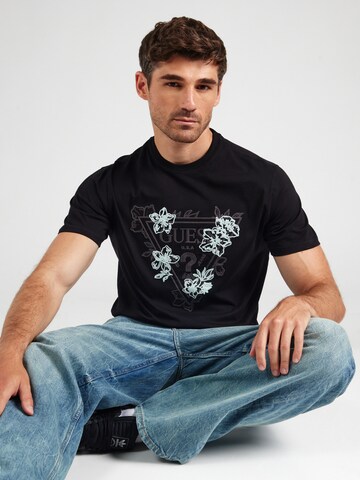 Maglietta di GUESS in nero: frontale