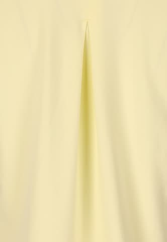 Athlecia Sports top 'Pacy V2' in Yellow