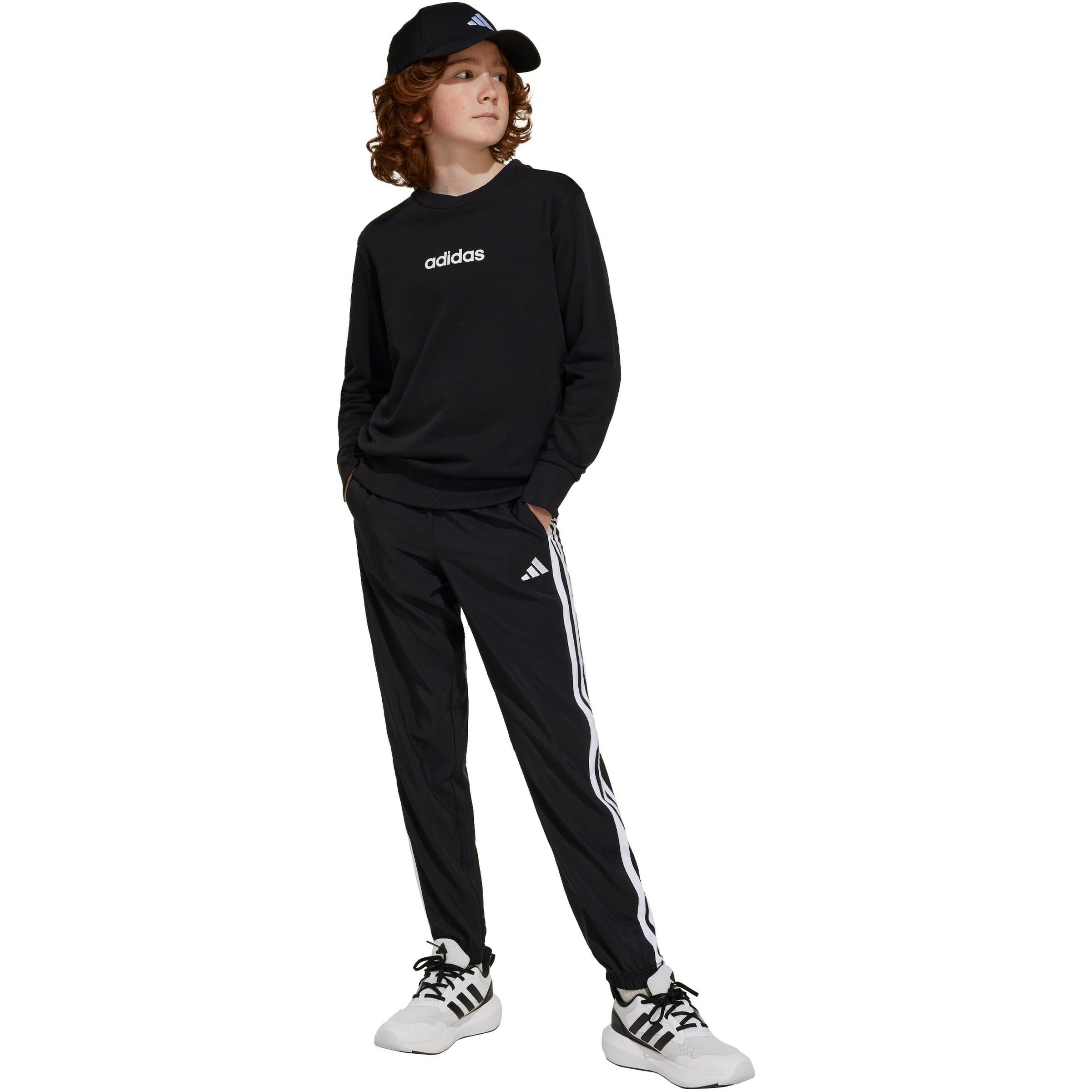 ADIDAS SPORTSWEAR Обычный Спортивные штаны 'Essentials' в Черный