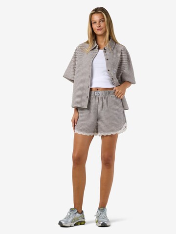 regular Pantaloni 'NMEliza' di Noisy may in marrone