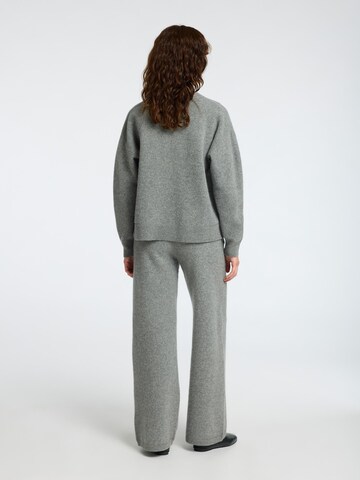 SELECTED Sweater in Grey