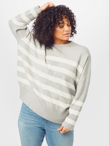 River Island Plus Sweater in Grey: front