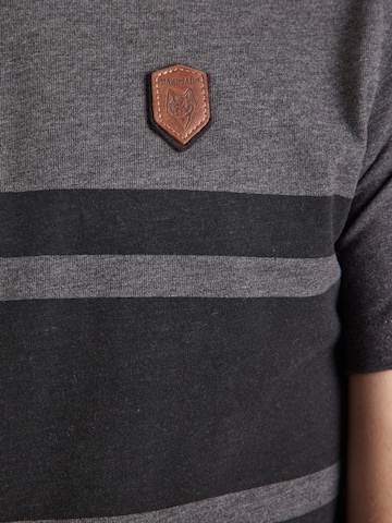 T-Shirt naketano en gris