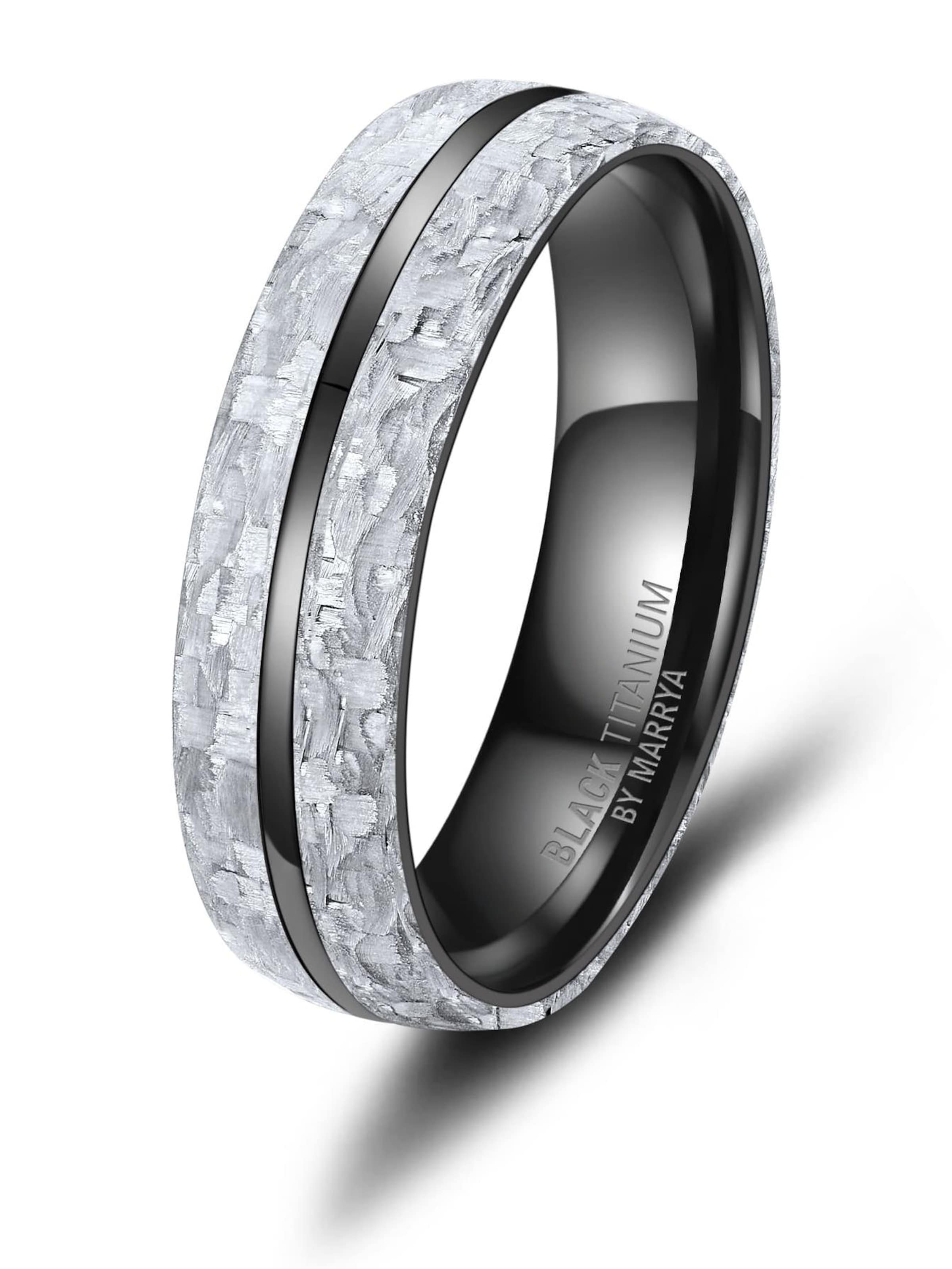 MARRYA Ring 'MARRYA Ehering BT-11 aus Black Titanium – „BLACK & WHITE“ Kollektion' in White: front