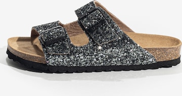 Saboți 'Tracy' de la Bayton pe negru: față