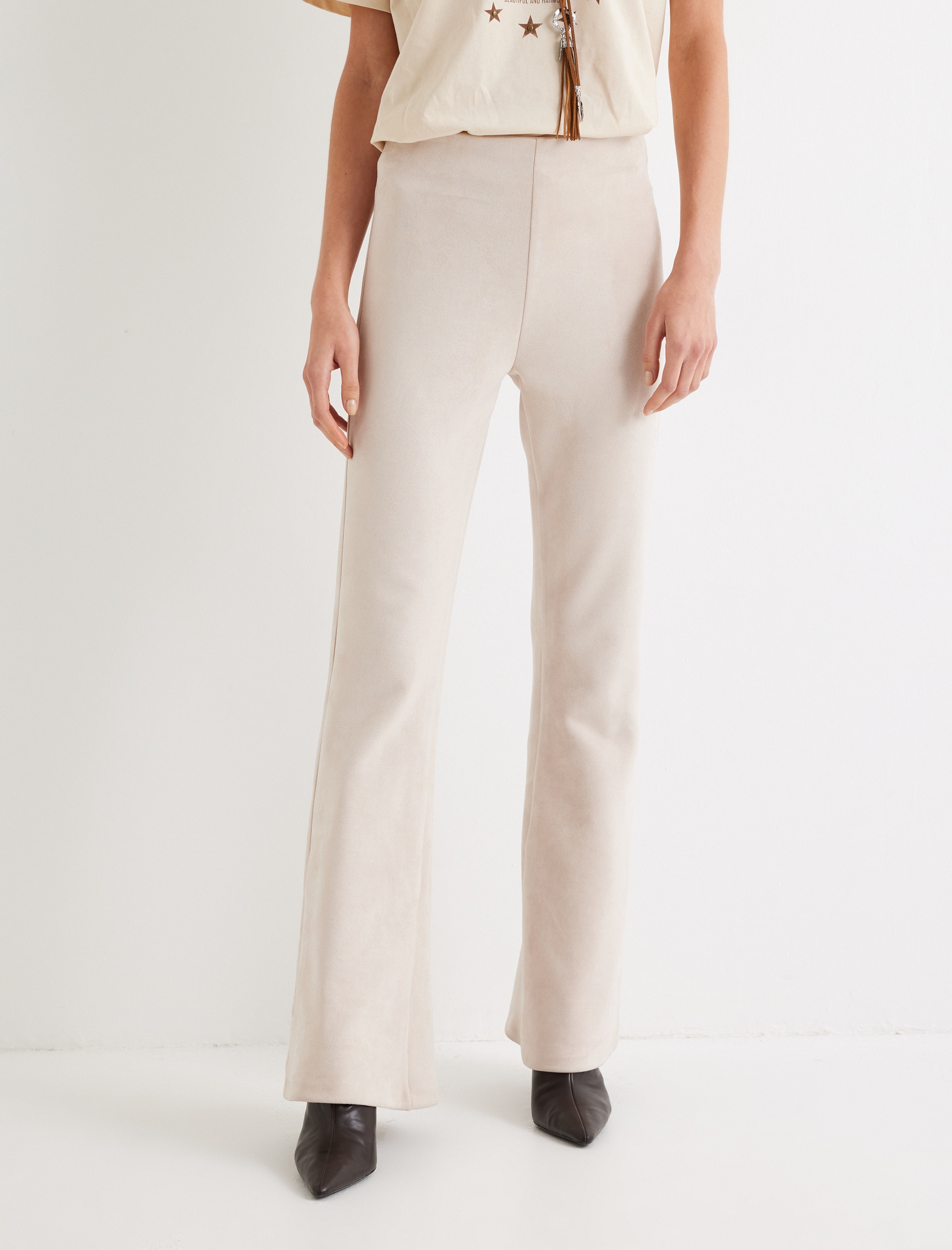 Bershka Flared Pants in Camel | ABOUT YOU