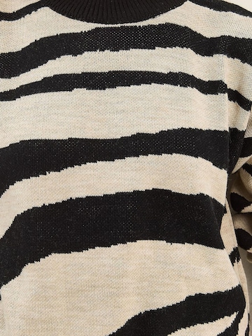 Bianco Lucci Sweater in Black