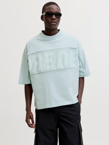 JACK & JONES T-Shirt 'JCOBIARRITZ' in Grün: Vorderseite