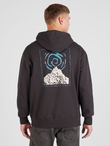 QUIKSILVER Sportsweatshirt 'MOONLIT MOUNTAIN' in Grijs