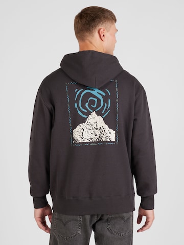 QUIKSILVER Sportsweatshirt 'MOONLIT MOUNTAIN' in Grau