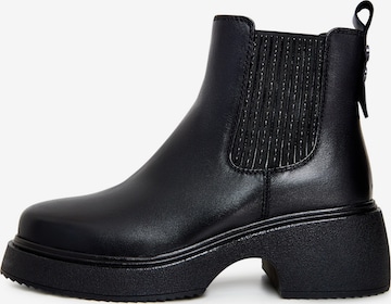 CESARE GASPARI Chelsea Boots in Black: front