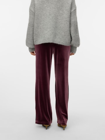 VERO MODA - regular Pantalón plisado 'HANNA' en rojo