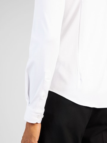 Coupe regular Chemise 'Arthur' Casual Friday en blanc