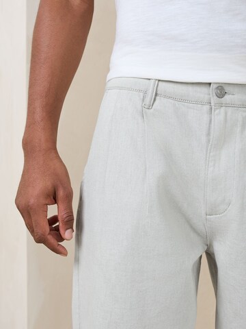 Loosefit Jean à pince 'N. Premium' Next en blanc