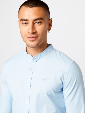 HOLLISTER - Ajuste estrecho Camisa en azul