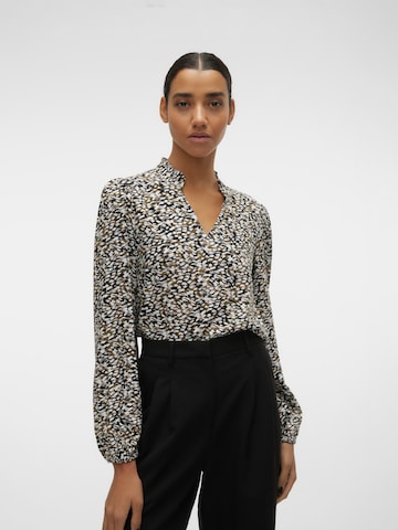 VERO MODA Bluzka 'Easy Joy' w kolorze zielony: przód