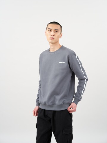 Cørbo Hiro Sweatshirt 'Akira' in Grau: predná strana