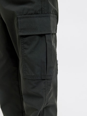 Jack & Jones Junior Regular Trousers in Black