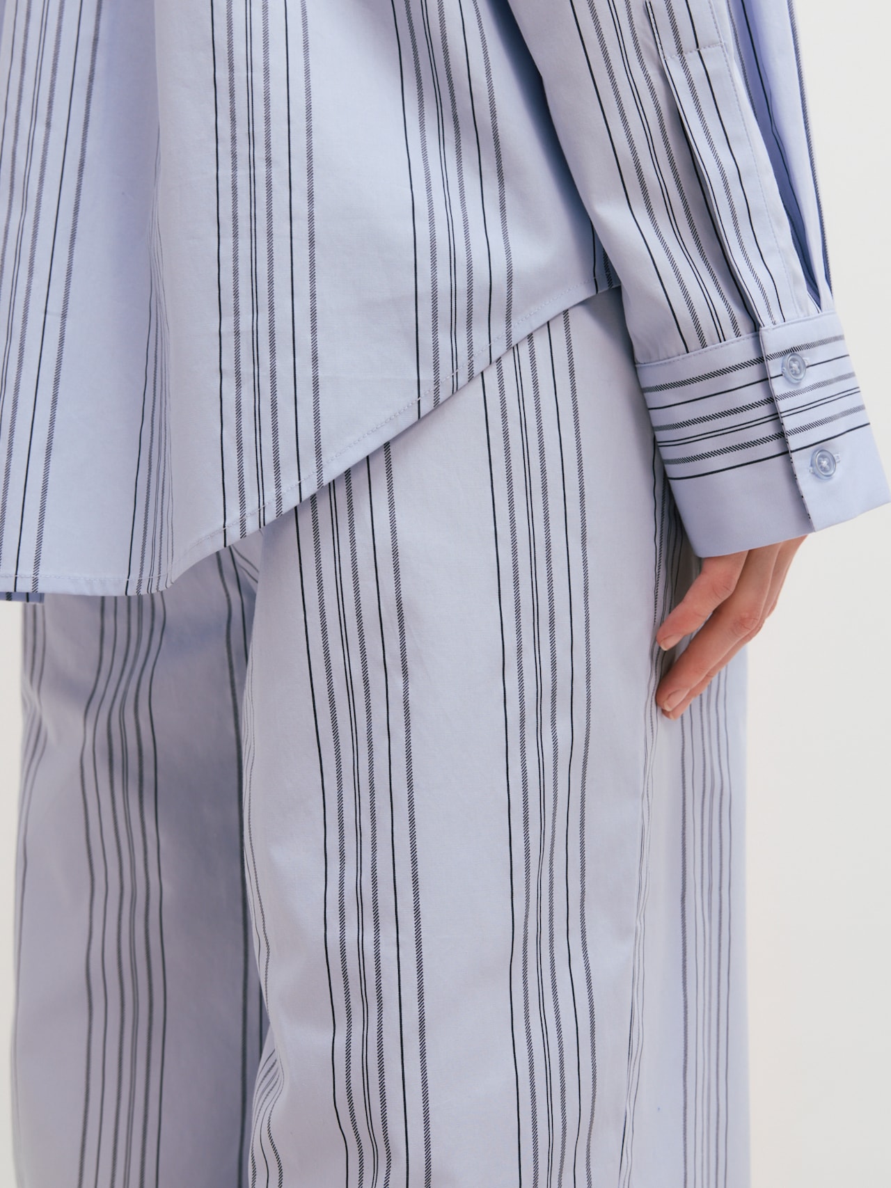 EDITED Producten Blouse 'Liza' Blauw