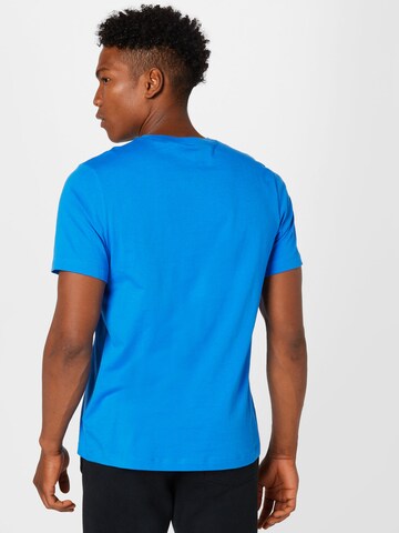 Coupe regular T-Shirt 'Club' Nike Sportswear en bleu