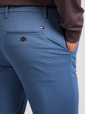 TOMMY HILFIGER - Regular Calças chino 'Denton' em azul