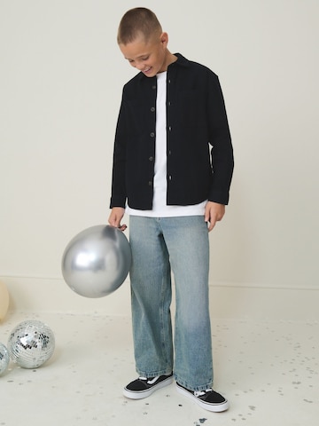 Next Преходно яке в черно