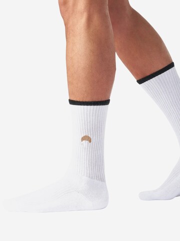 Von Jungfeld Socken 'Mix & Match Socken mit Stickmotiven' in Weiß