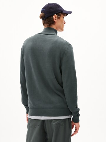 Pull-over 'FAABES' ARMEDANGELS en gris