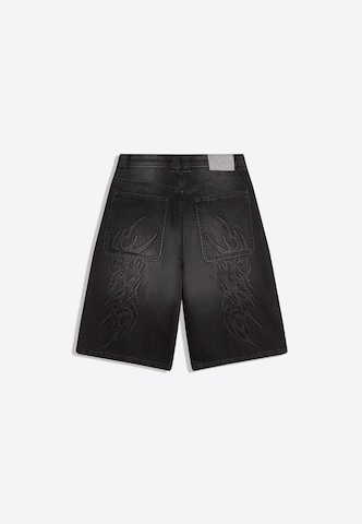 Wide leg Pantaloni di Bershka in nero