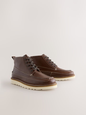 Next - Botas con cordones en marrón