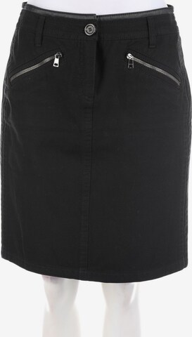 Marc Cain Sports Skirt in M in Black: front
