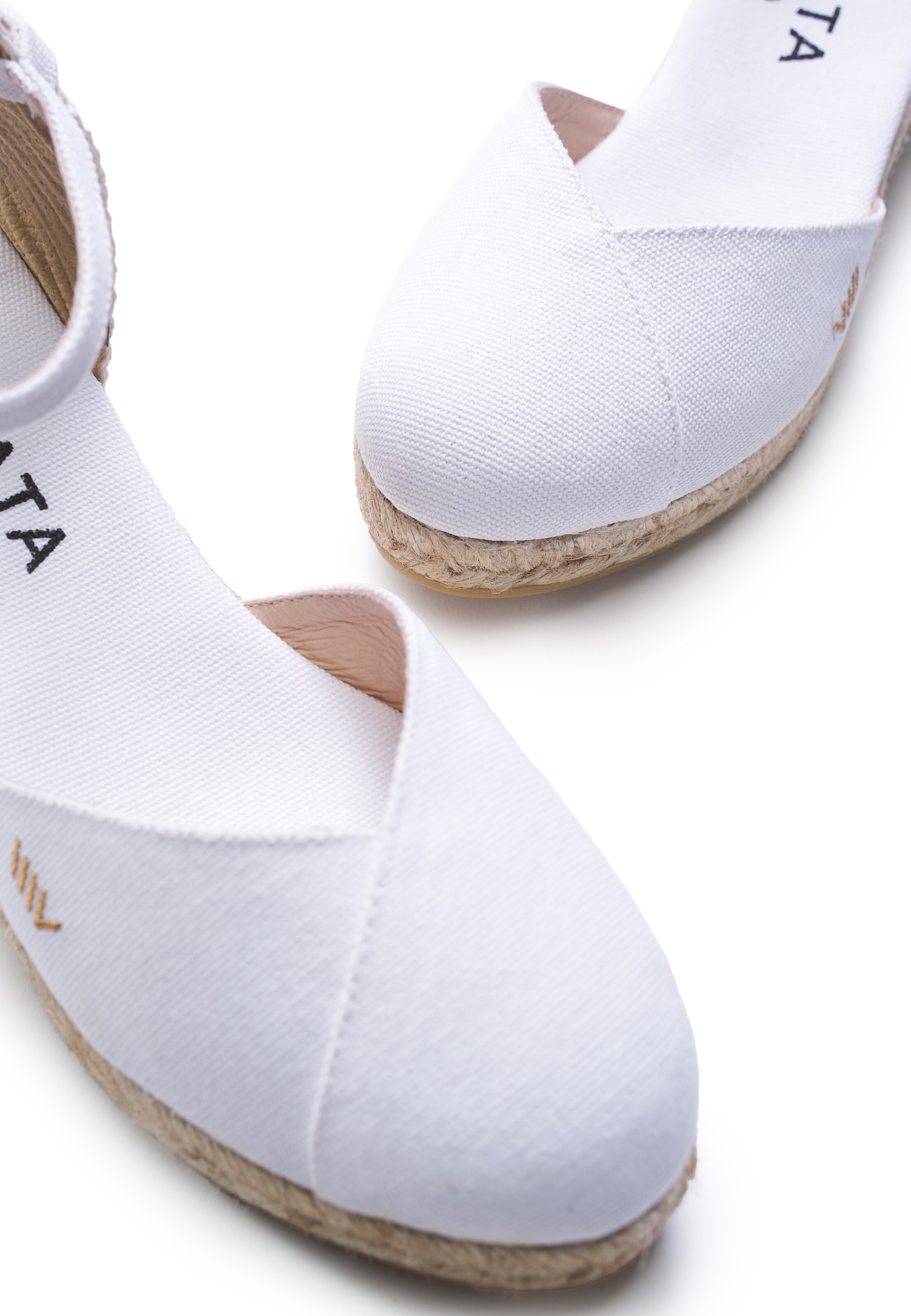 Viscata Espadrilles 'Pubol' in White