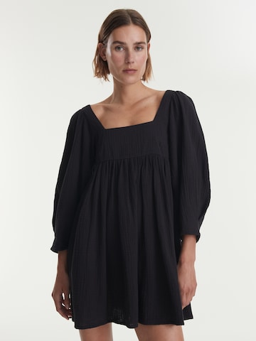 EDITED - Vestido 'Carry' em preto: frente