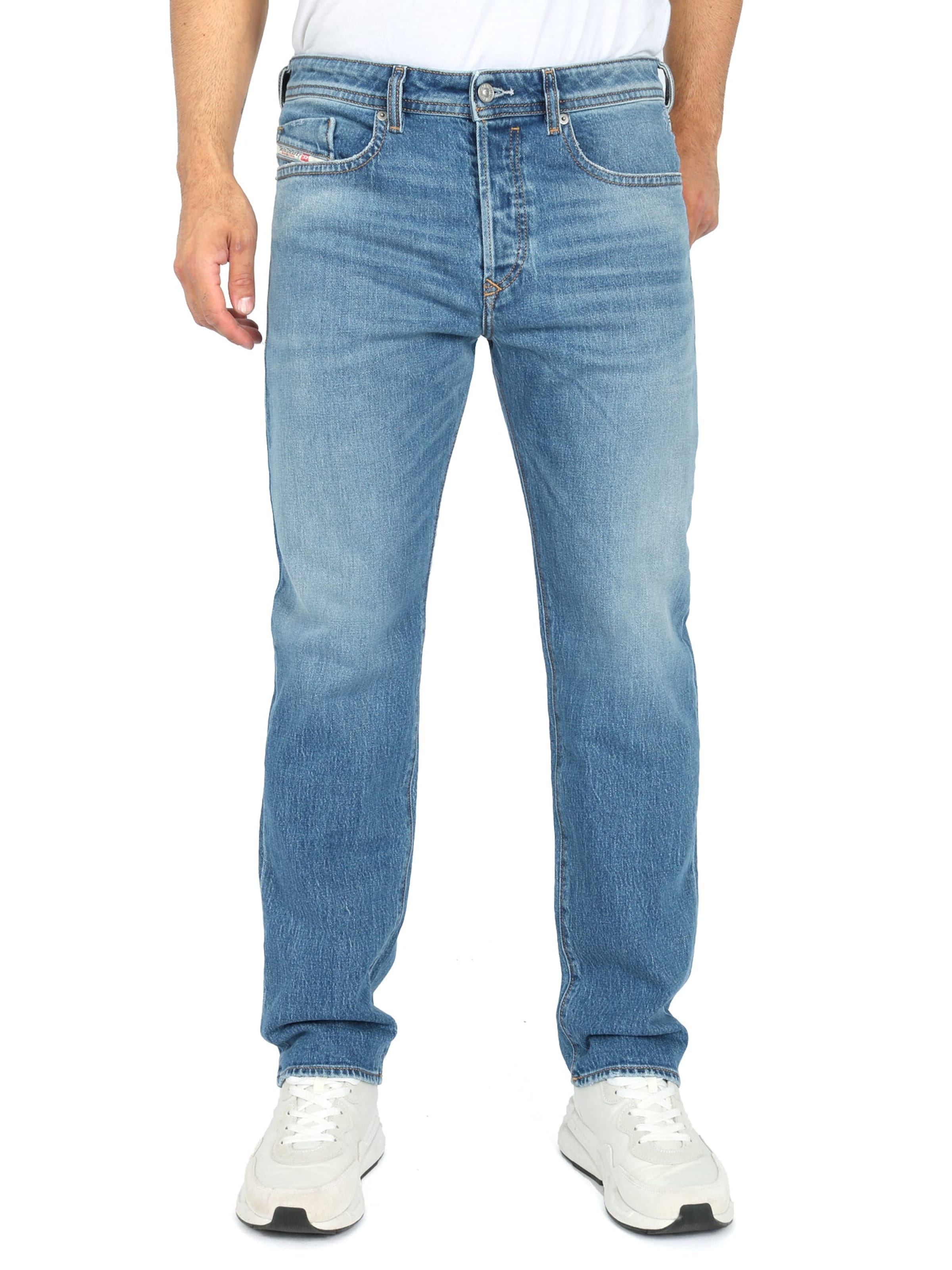 DIESEL Tapered Jeans 'BUSTER-X'‌‌‌‌‌‌‌ in Blau