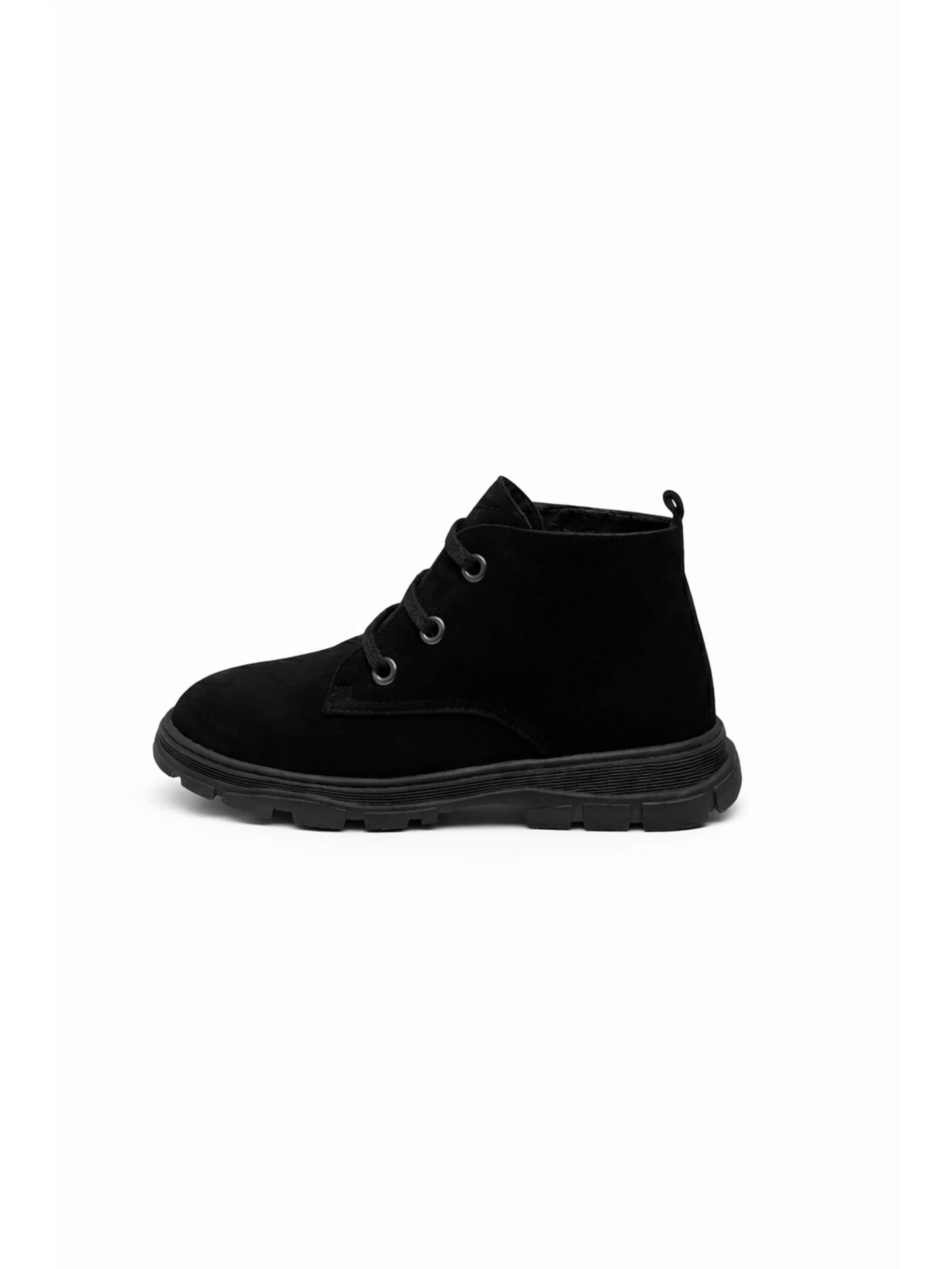 Lorévine Boots in Black