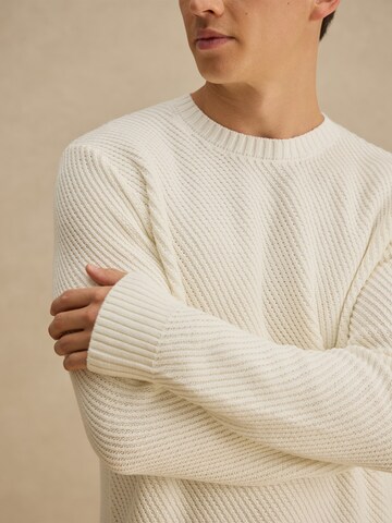 DAN FOX APPAREL Sweater 'Justus' in White