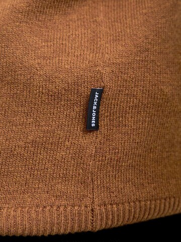 JACK & JONES Свитер 'JJEEmil' в Коричневый