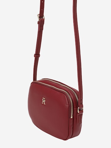 TOMMY HILFIGER Schoudertas 'Poppy Plus' in Rood: voorkant