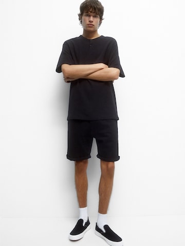 Pull&Bear Loosefit Shorts in Schwarz: predná strana