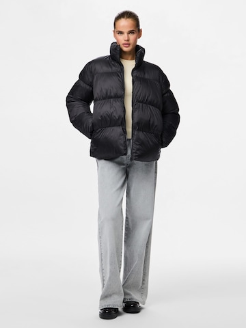 PIECES - Chaqueta de invierno 'PCMilla' en negro