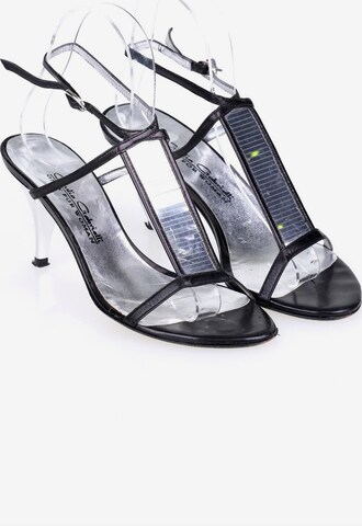 Giulia Gabrielli Sandals & High-Heeled Sandals in 36 in Black: front