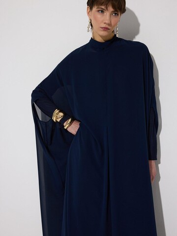 Robe 'Bat Sleeve Chiffon Dress' Touché Privé en bleu