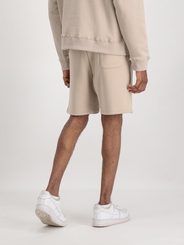 ALPHA INDUSTRIES Regular Byxa i beige