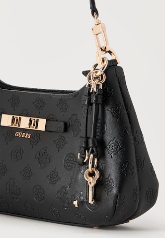 GUESS Τσάντα ώμου 'Carmella' σε μαύρο
