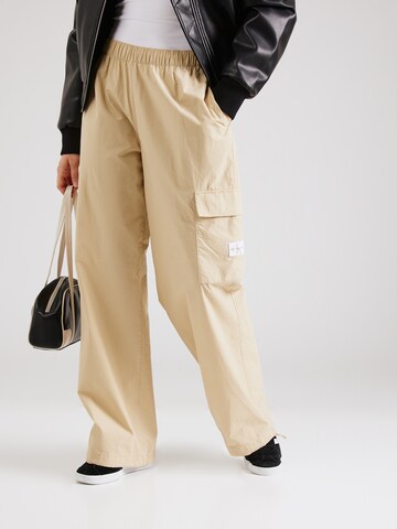 Calvin Klein Jeans Tapered Cargo Pants in Beige: front