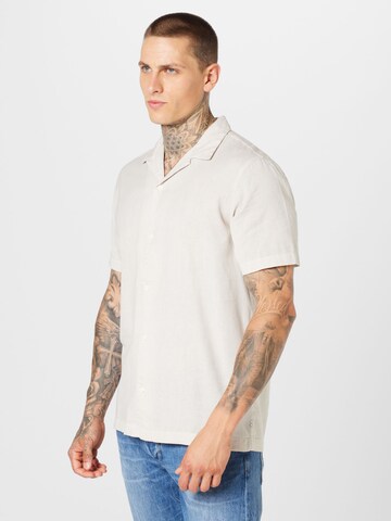 QS Comfort Fit Hemd in Beige: Vorderseite