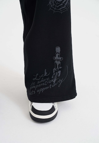 juoda Ed Hardy Laisvas Kelnės