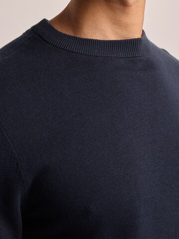 America Today Pullover in Blau